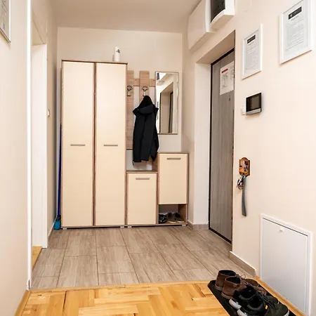 Apartment Kc *