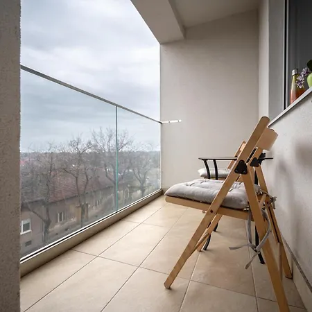 Apartment Kc *